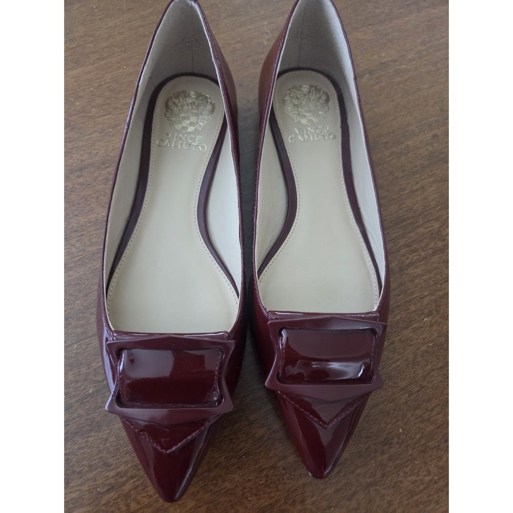 Vince Camuto Patent Leather Flats Women's‎ 8 Old Money Red Buckle Glossy Smart - Picture 2 of 10